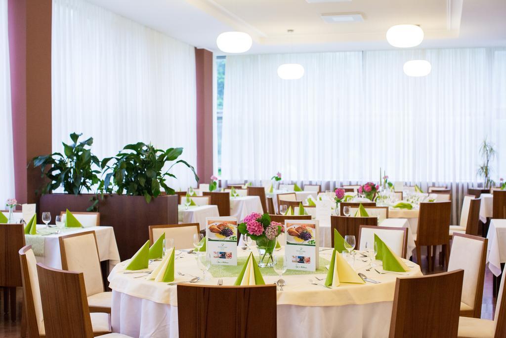 Hotel Park Piest'any Exteriör bild